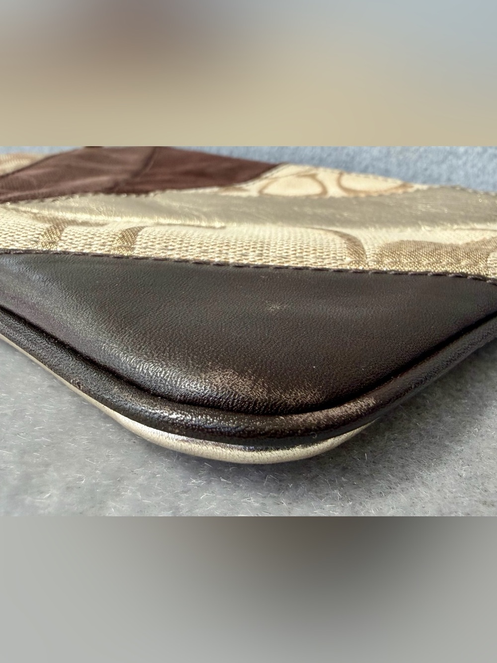 Vintage COACH Y2K Patchwork Leather & Suede Wristlet Brown Gold - Picture 13 of 16
